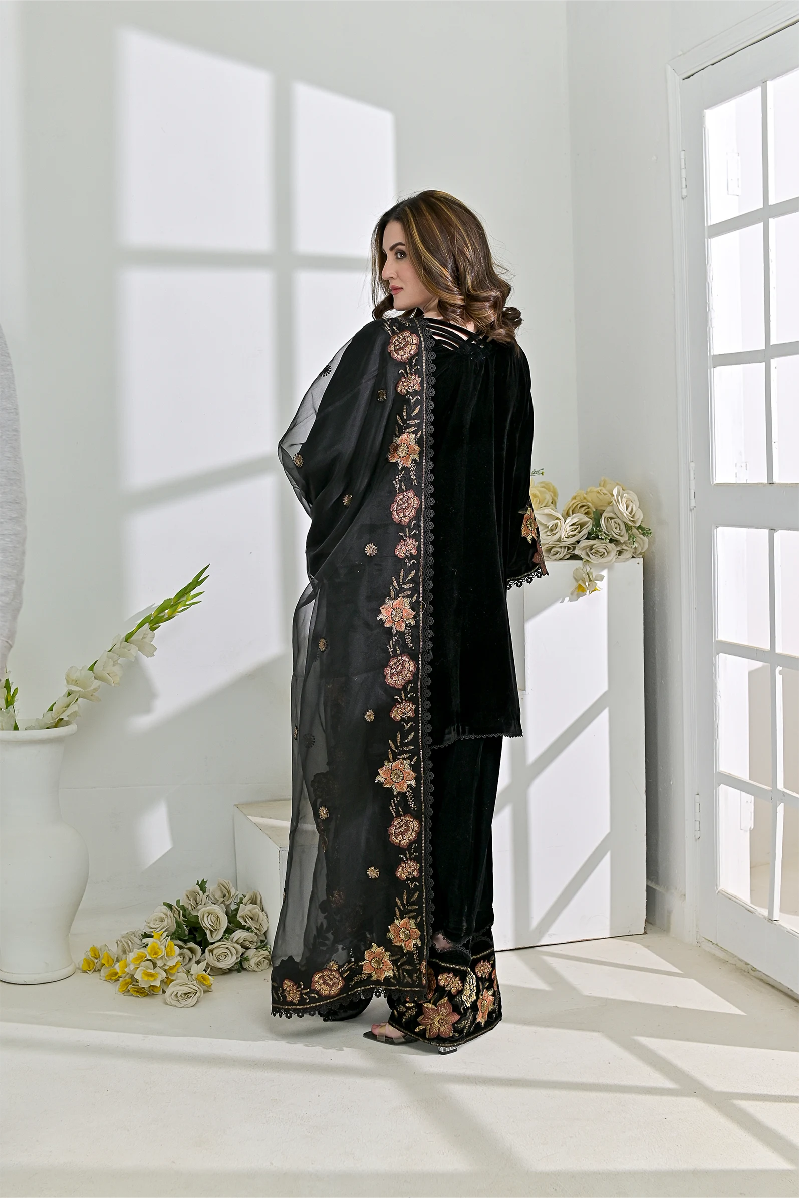 VE-11271-US Black