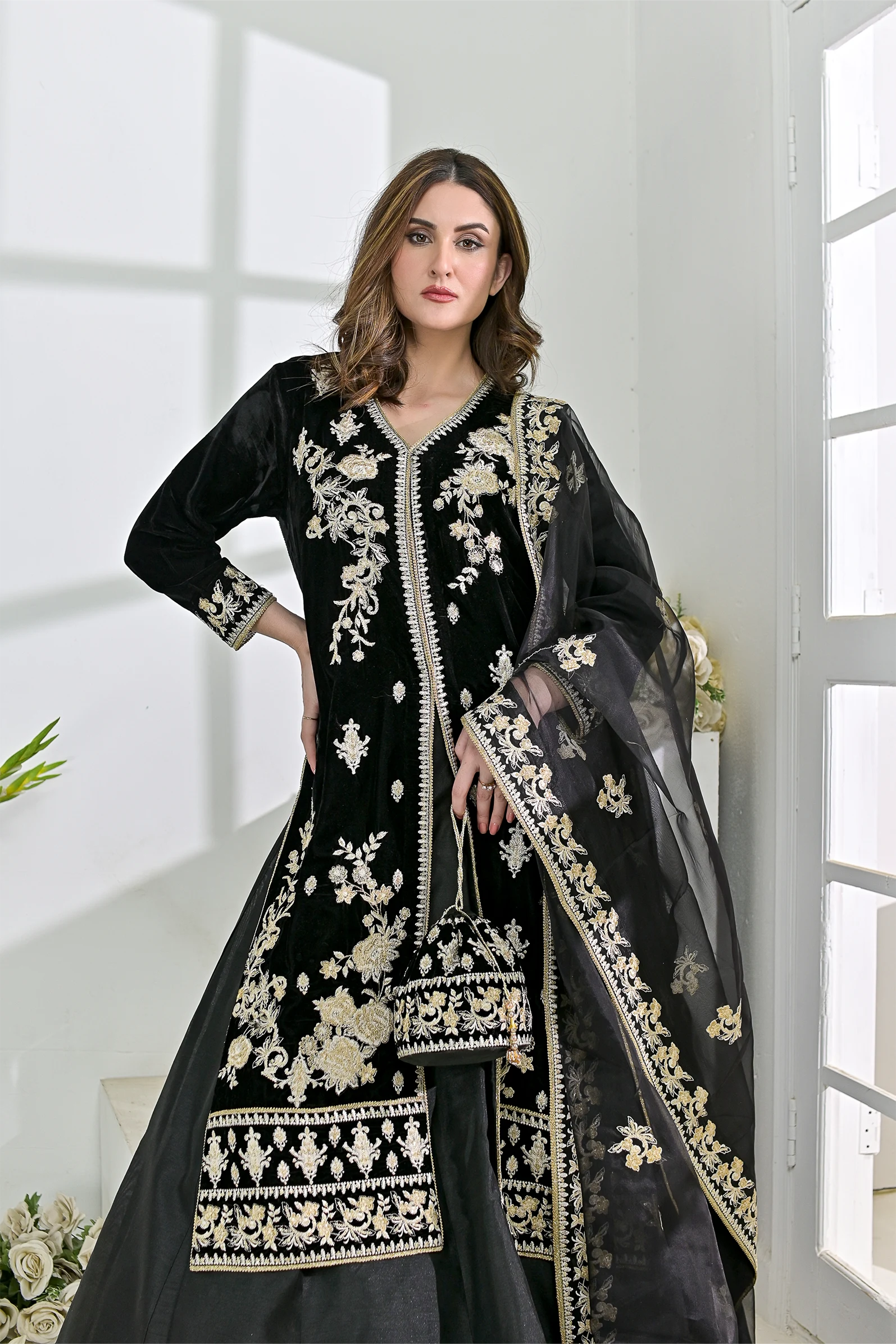 VE-11273-US Black